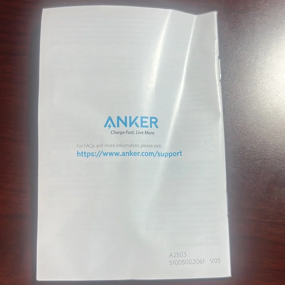 Maker Wireless Charger new never use I miss place the quick charger adapter